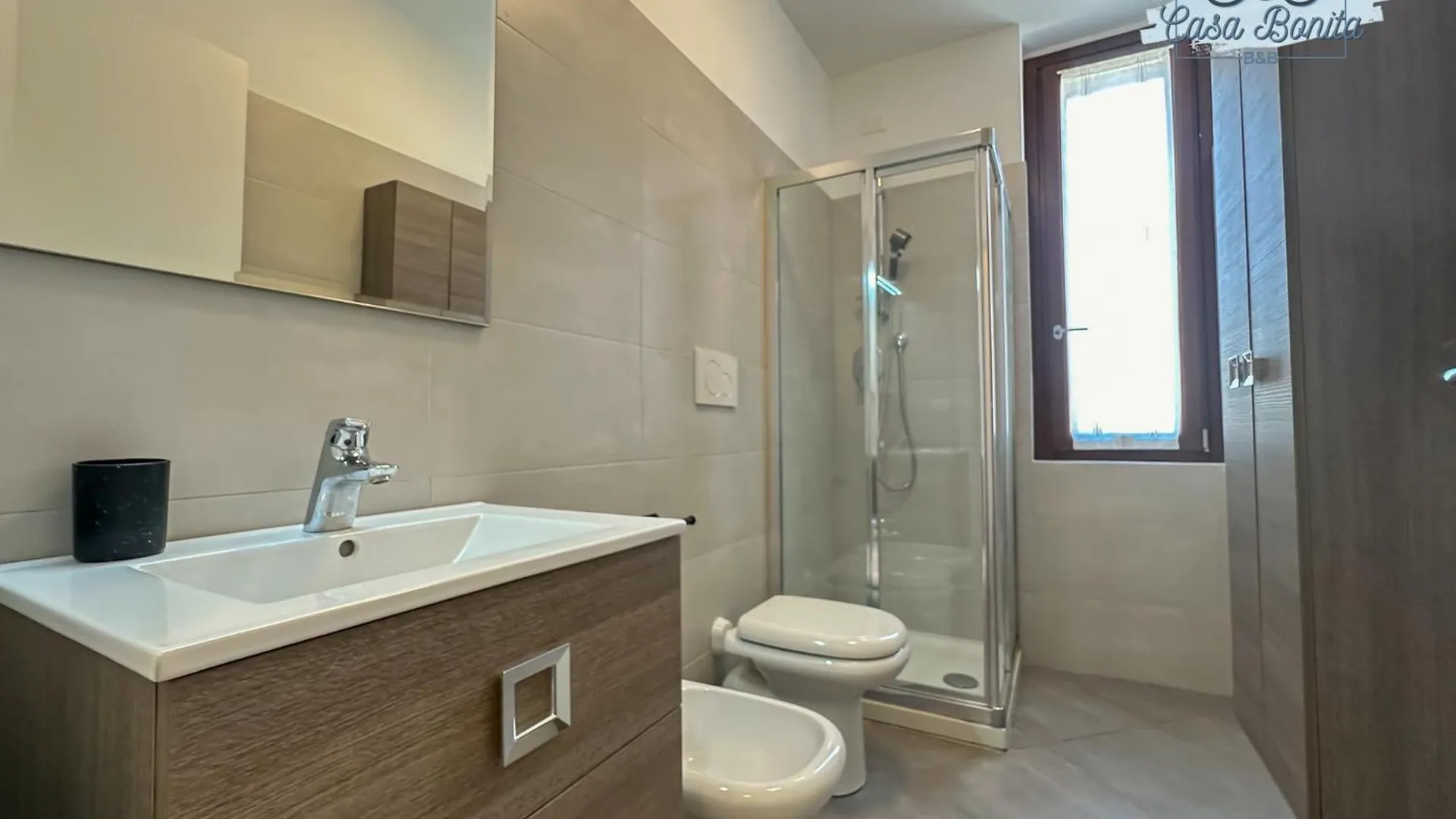 Casa Bonita Rho Aparthotel Italy